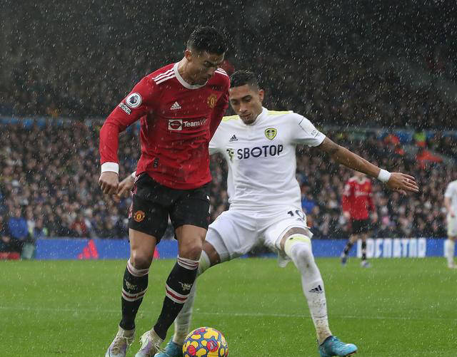 利兹联主场战胜对手防守稳健取胜 利兹联主场战胜对手防守稳健取胜