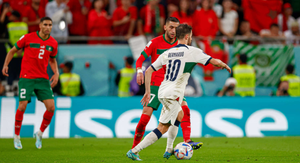 摩洛哥队在非洲杯半决赛中惊险获胜 摩洛哥队在非洲杯半决赛中惊险获胜