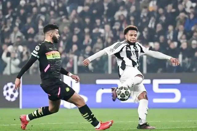 埃因霍温负隅顽抗,在欧冠比赛中胜出 埃因霍温负隅顽抗,在欧冠比赛中胜出