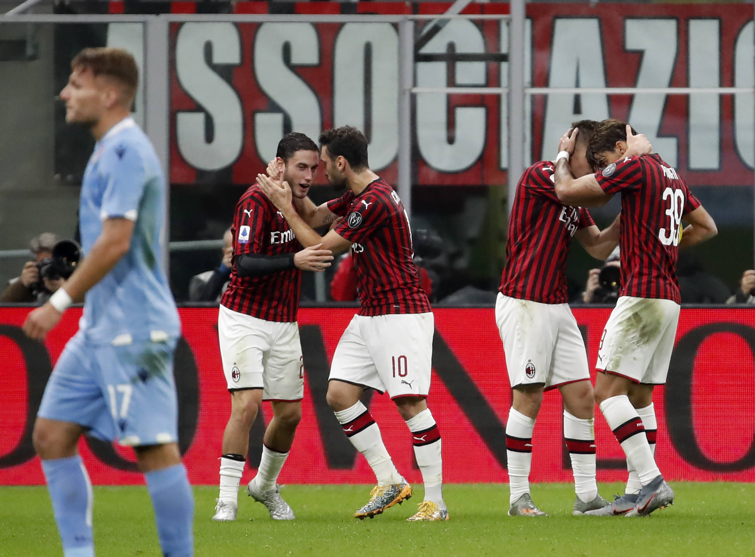 阿贾克斯胜出切尔西,欧冠绝命之战 阿贾克斯胜出切尔西,欧冠绝命之战