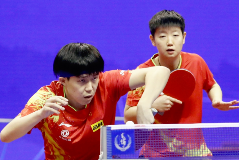 德信体育-精彩对决：法国和意大利跳水双人赛冠军出炉