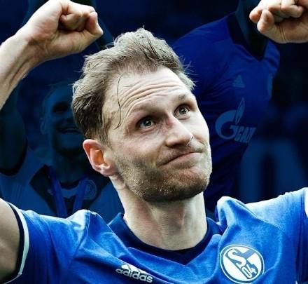 德信官网下载-沙尔克04客场告捷,全队发挥出色获得胜利