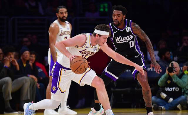 火箭中锋因伤缺席多场比赛,球队前景岌岌可待 火箭中锋因伤缺席多场比赛,球队前景岌岌可待