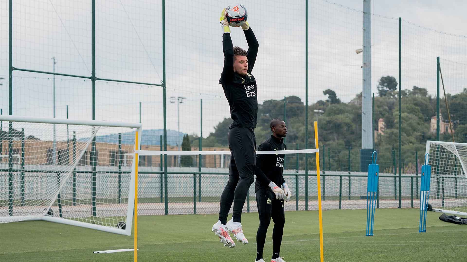 马赛实力抢眼,冲击季后赛前景广阔 马赛实力抢眼,冲击季后赛前景广阔