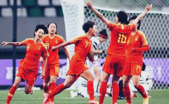 韩国女足队员表现亮眼,助力夺冠战 韩国女足队员表现亮眼,助力夺冠战