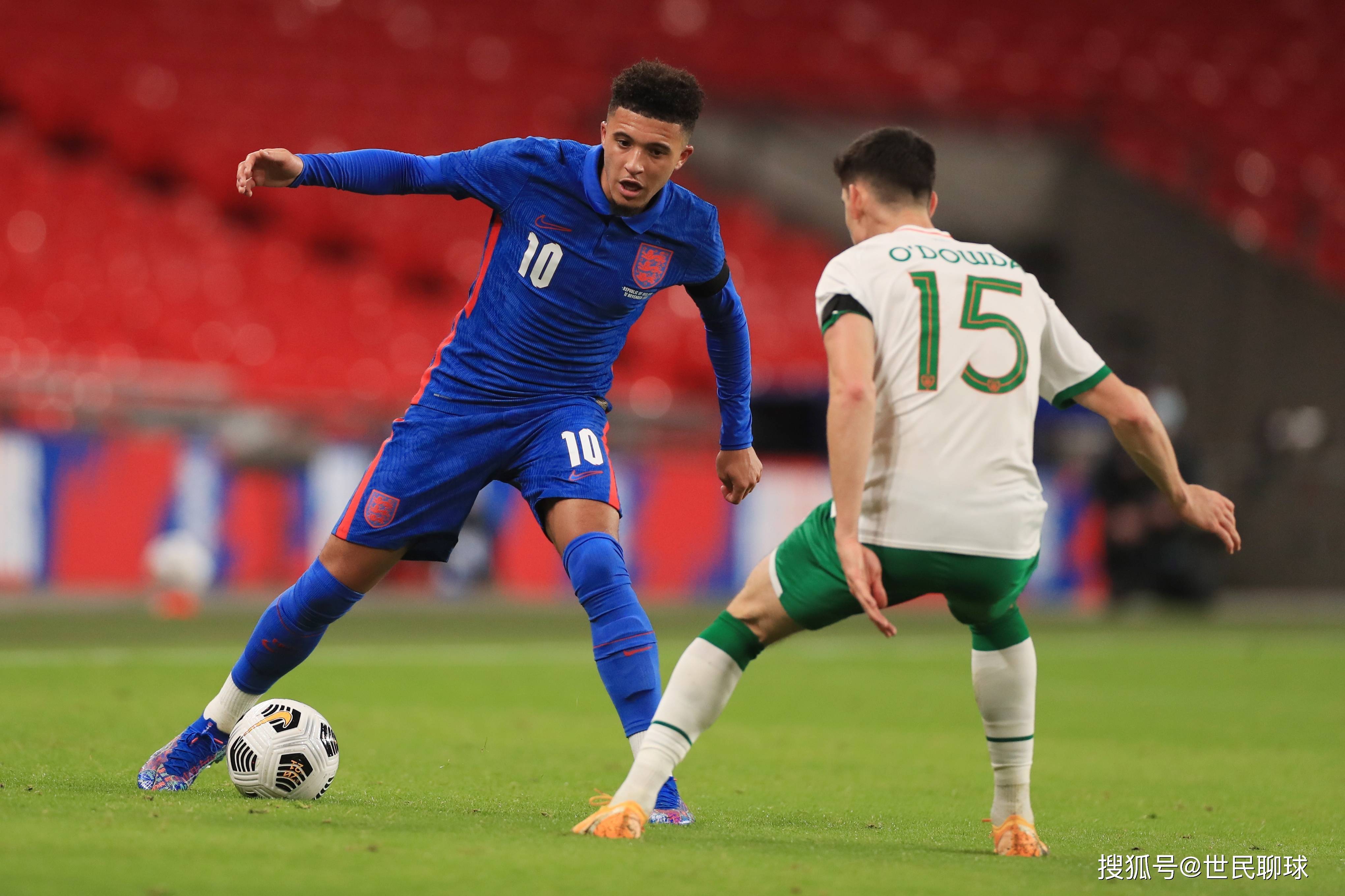 德信体育app下载-爱尔兰球员备战比赛,迎接挑战