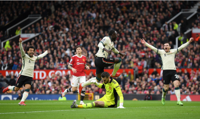 曼联主场大胜,赢得关键胜利 曼联主场大胜,赢得关键胜利