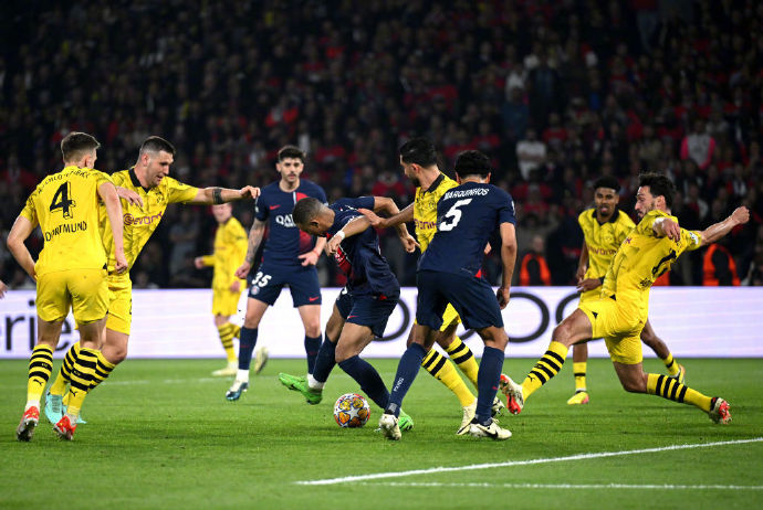 多特蒙德客场击败对手,实现领先 多特蒙德客场击败对手,实现领先