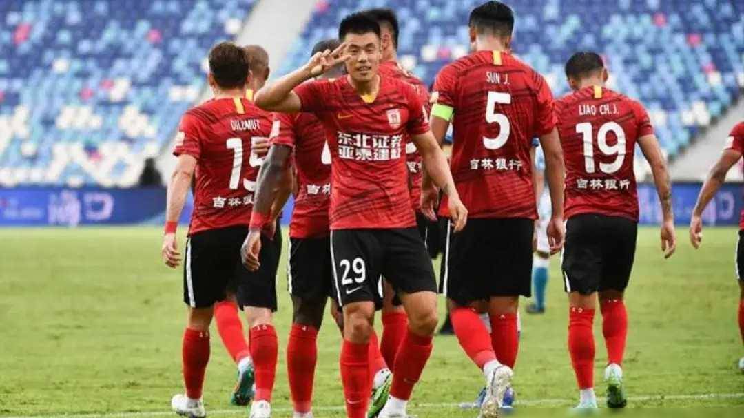 德信app-山东鲁能在比赛中表现出色，展现实力