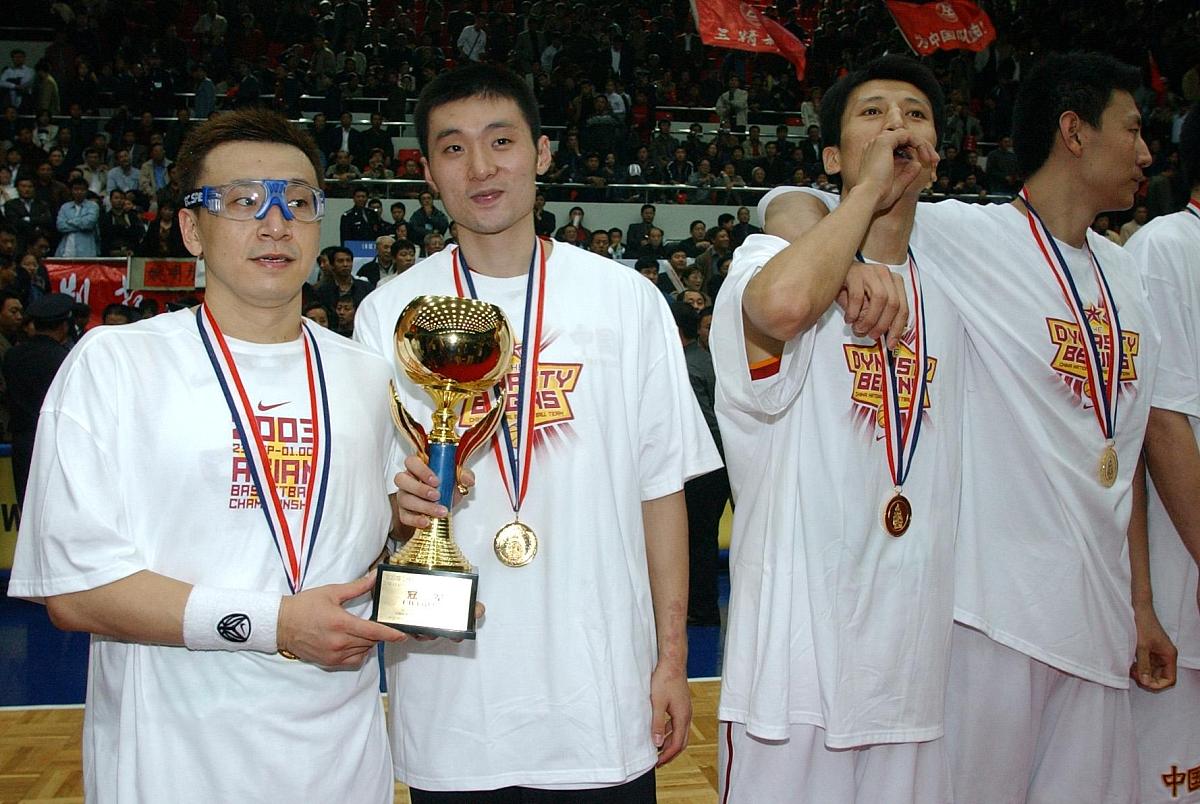 热血沸腾!球队实力对比引发热议 热血沸腾!球队实力对比引发热议