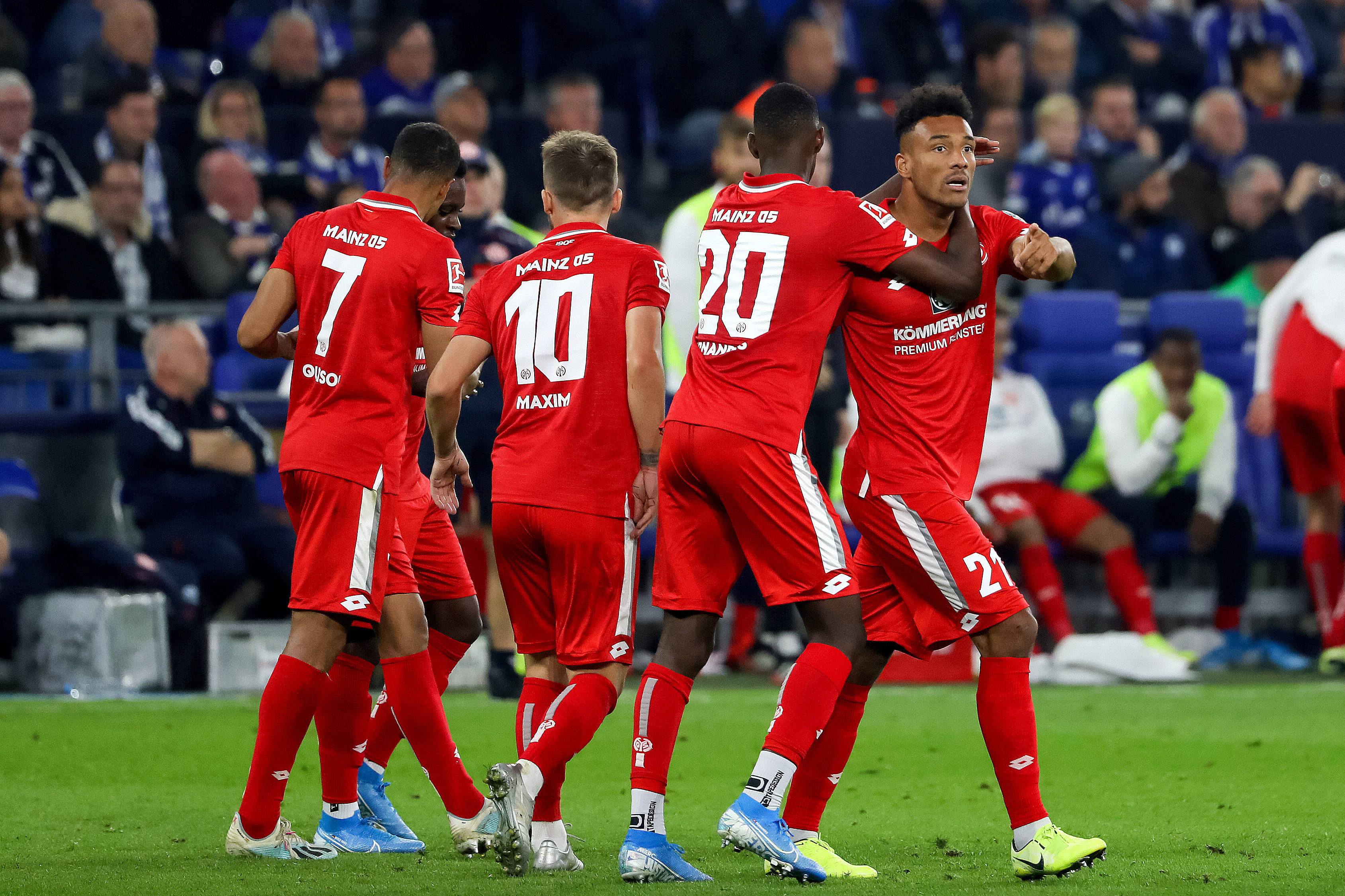 德信体育app下载-沙尔克04球员积极备战下一场比赛