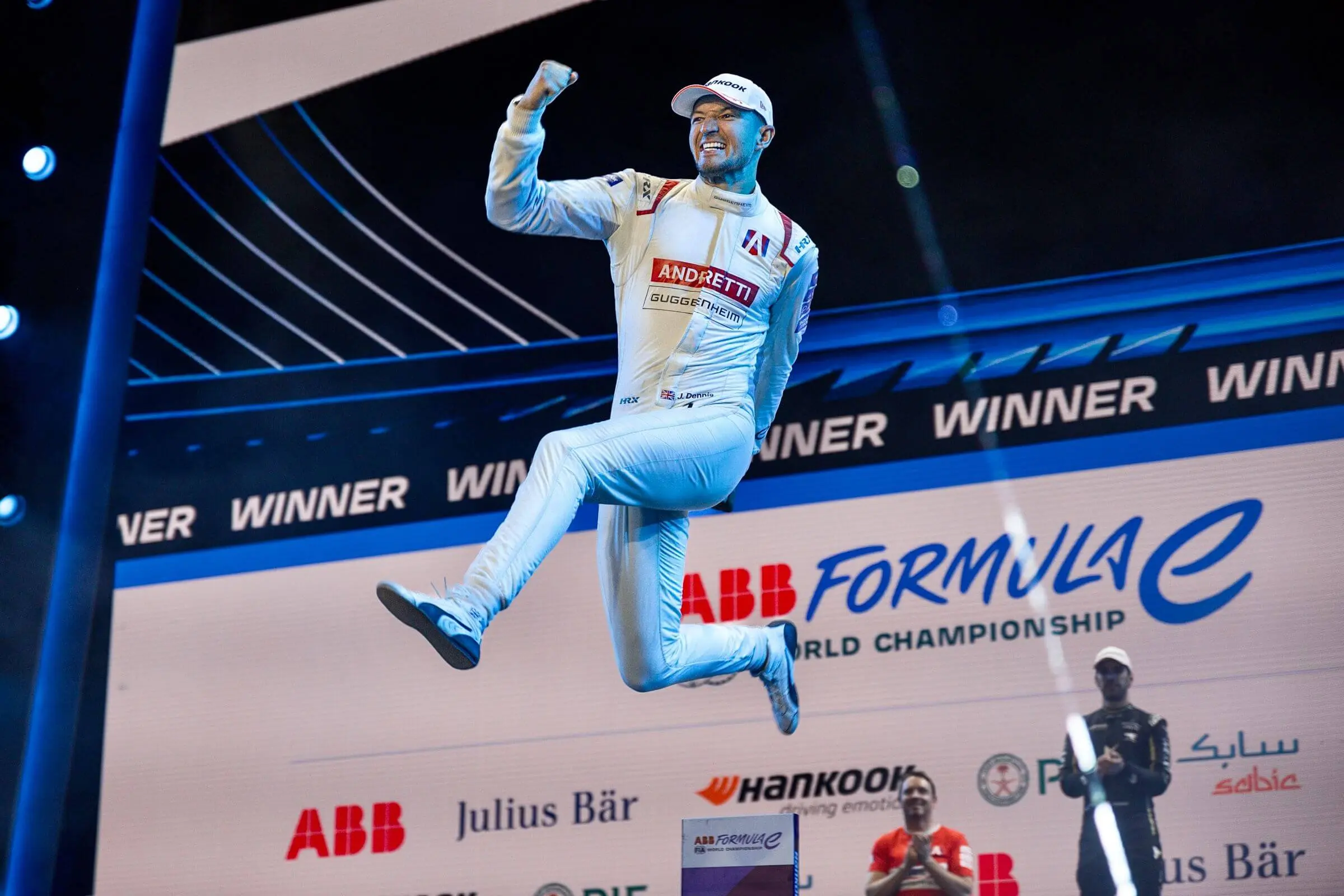 聚焦胜利的细节,球队合力作为,夺取比赛胜利 聚焦胜利的细节,球队合力作为,夺取比赛胜利