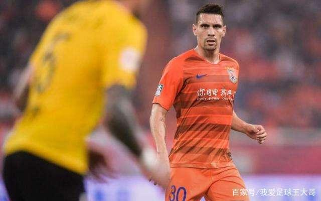 鲁能锋线疲软表现,提升进攻效率成当务之急 鲁能锋线疲软表现,提升进攻效率成当务之急