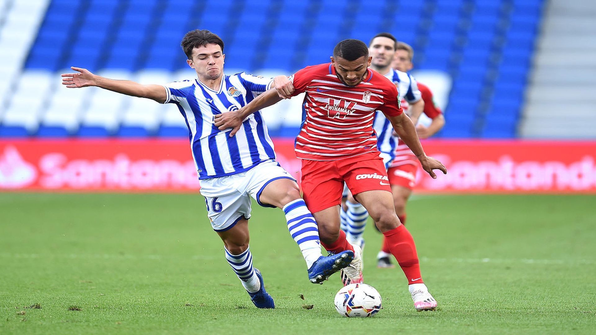 比利亚雷亚尔客场取分,继续保持不败! 比利亚雷亚尔客场取分,继续保持不败!