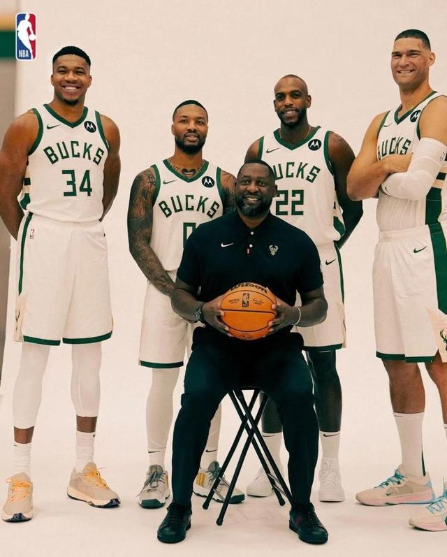 雄鹿大胜凯尔特人,领先东部排行 雄鹿大胜凯尔特人,领先东部排行