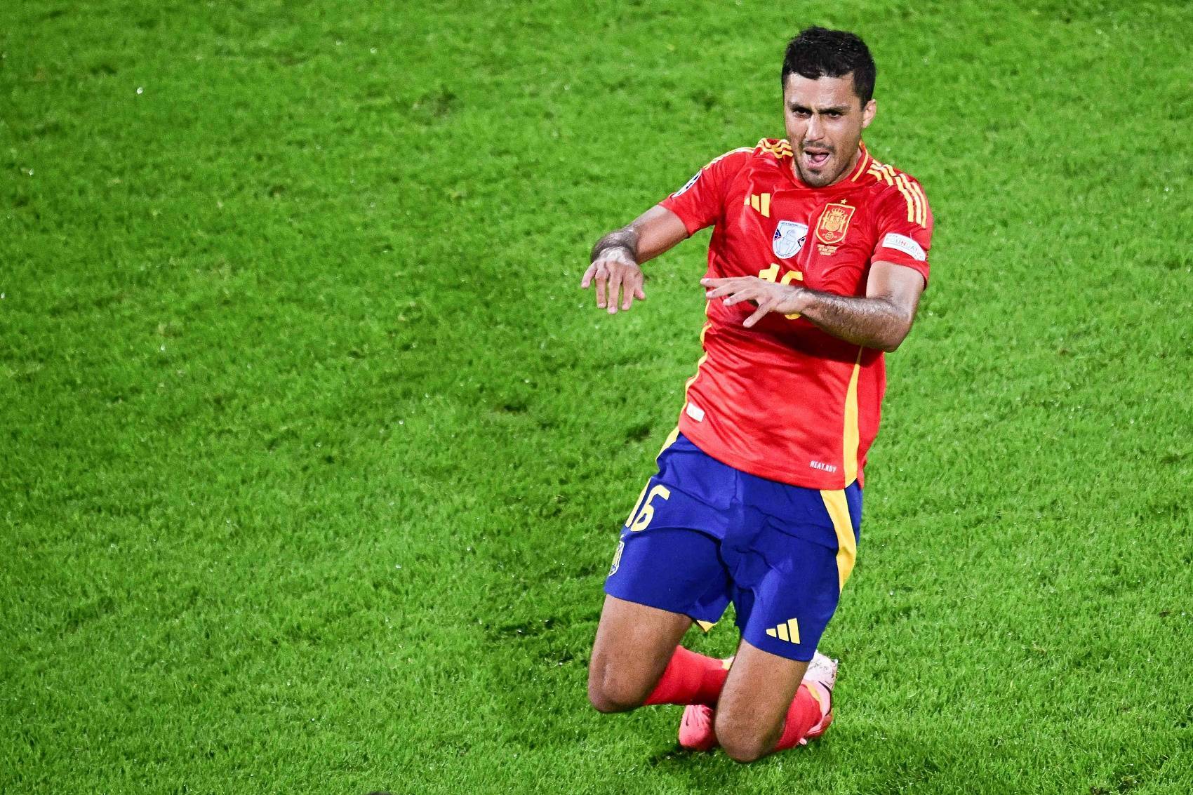 格鲁吉亚国家队拼死一搏，扳回晋级局面