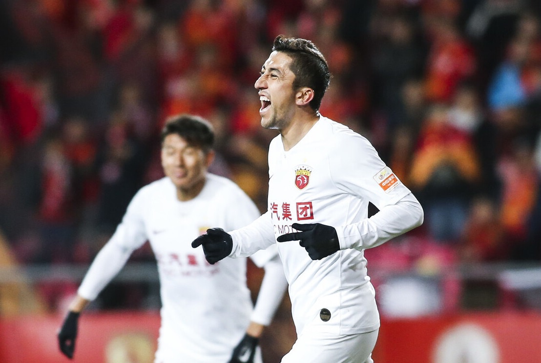 德信体育app下载-上港攻守平衡取胜，继续保持领先优势