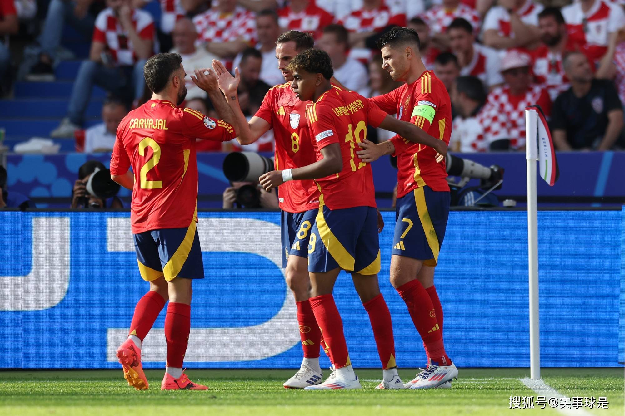 德信体育app下载-意大利队成功晋级，备战决赛