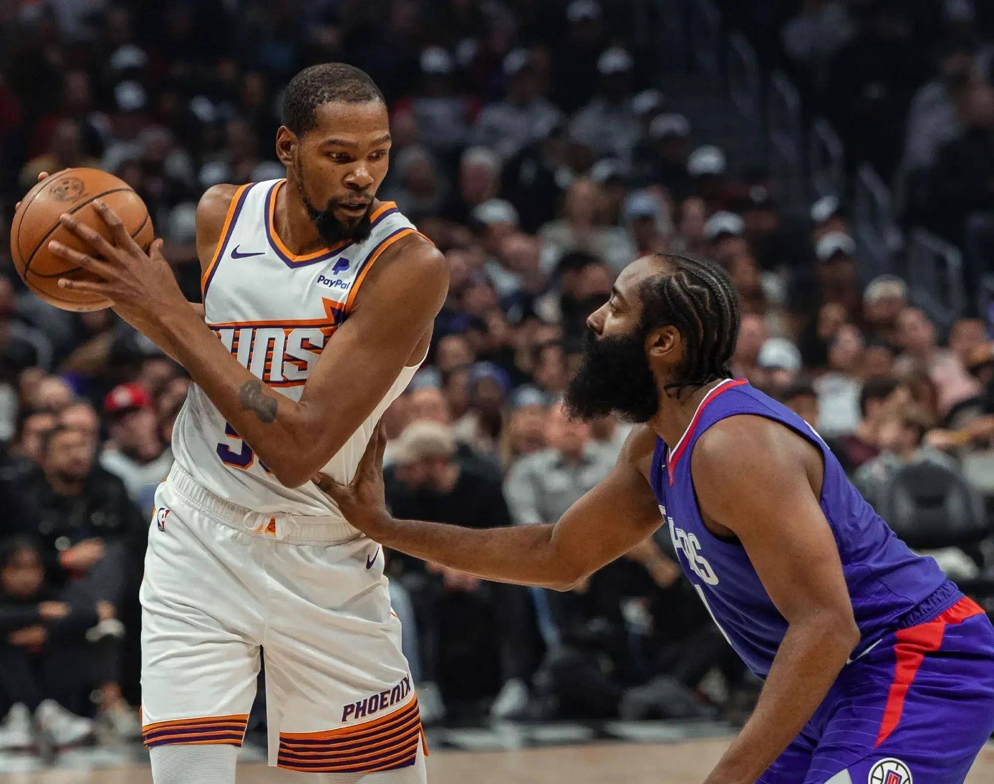 德信体育-罗斯引领尼克斯，客场击败爵士登顶西部