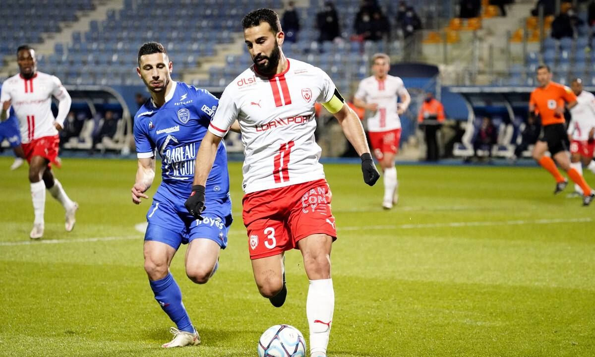 德信app下载-波尔多主场不敌雅典,保级前景严峻