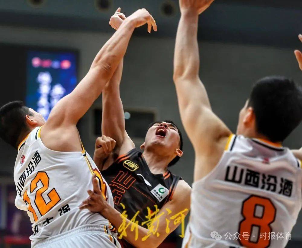 德信体育app下载-青岛男篮惜败山东队,遭遇两连败