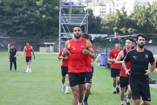 罗马集结备战关键战,全队全力备战 罗马集结备战关键战,全队全力备战