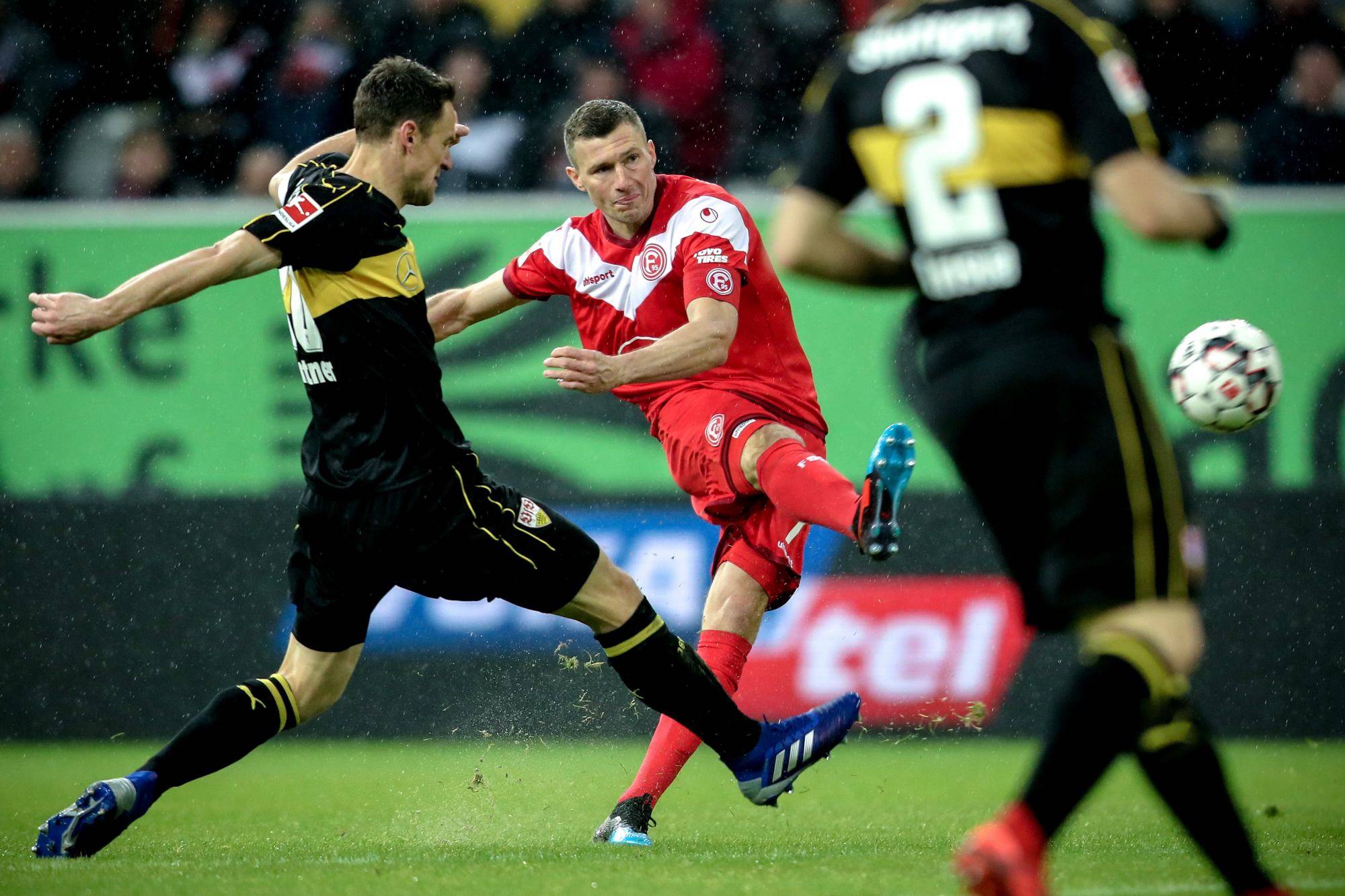 沙尔克04险胜对手,艰难取胜 沙尔克04险胜对手,艰难取胜