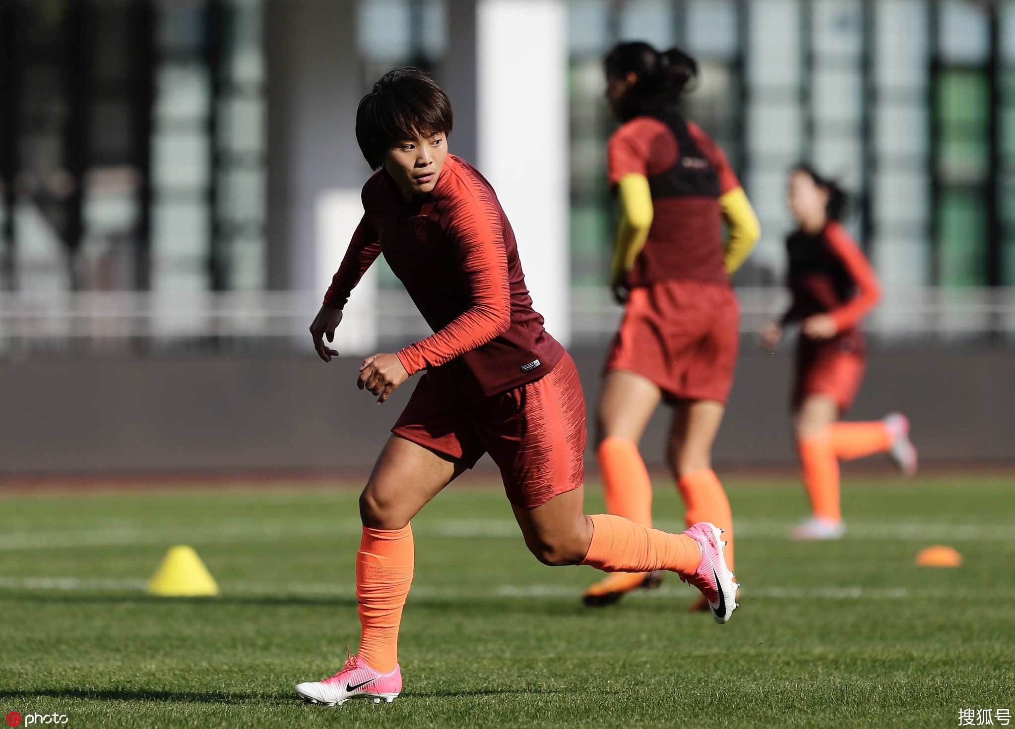 希腊女足升级特训，备战国际比赛