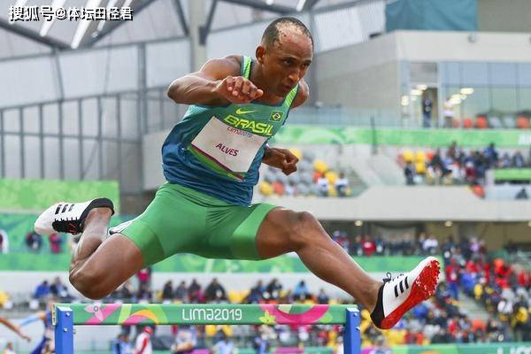 立陶宛队实力出众,登上领奖台 立陶宛队实力出众,登上领奖台