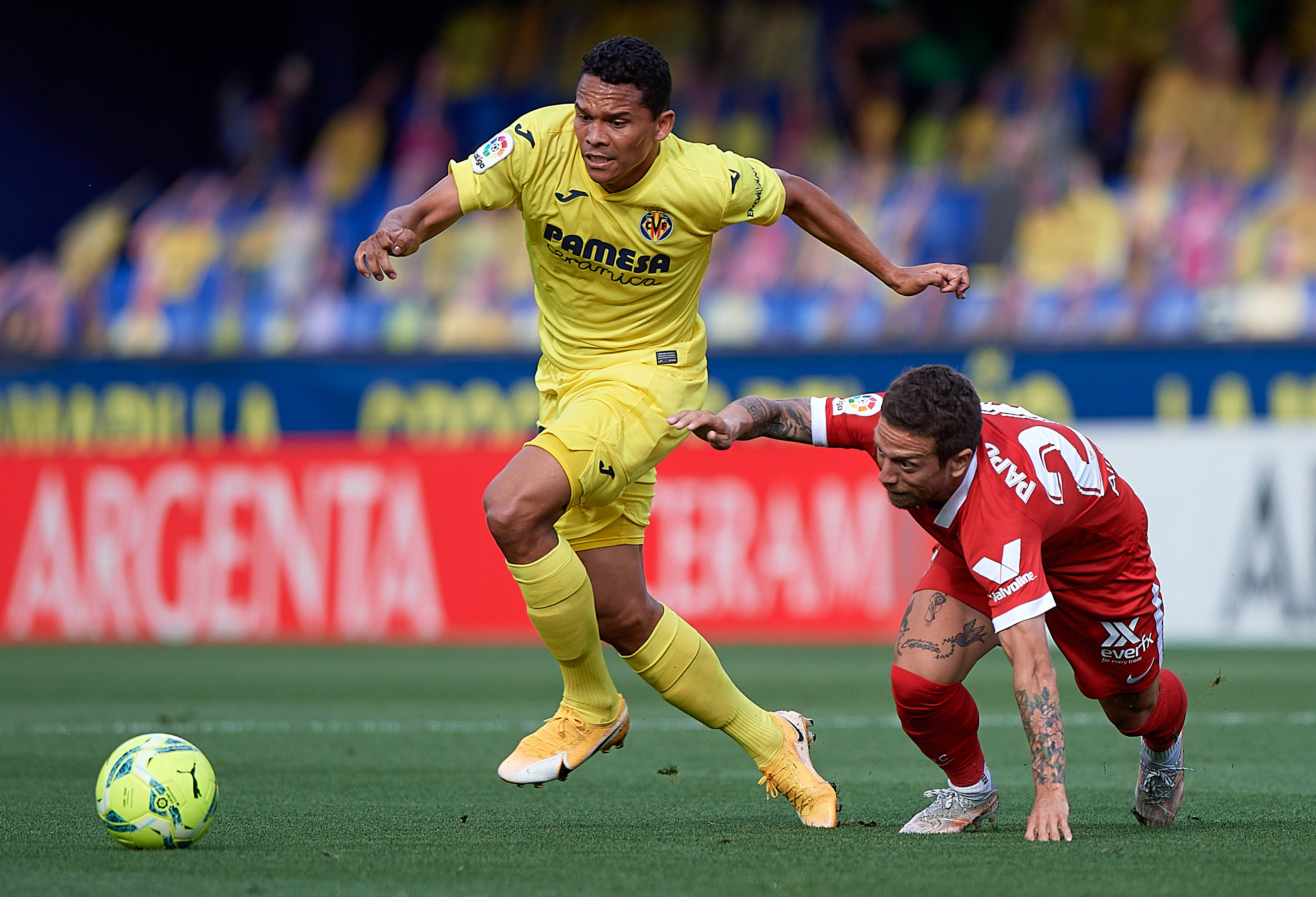 巴萨队员在周末比赛中表现出色 巴萨队员在周末比赛中表现出色