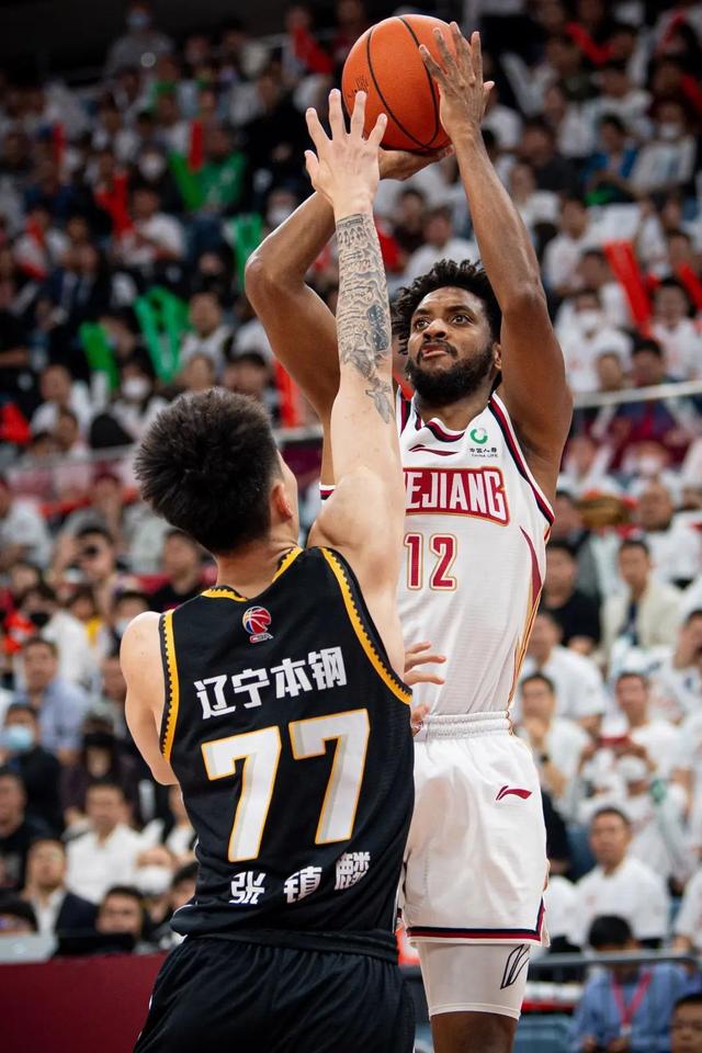 德信体育app下载-篮球比赛结果不尽人意,球员遭到批评