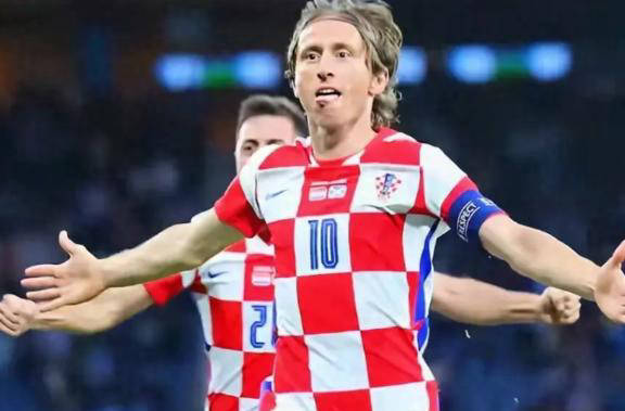 德信官网下载-意大利联赛客场逆袭晋级,成功晋级淘汰赛