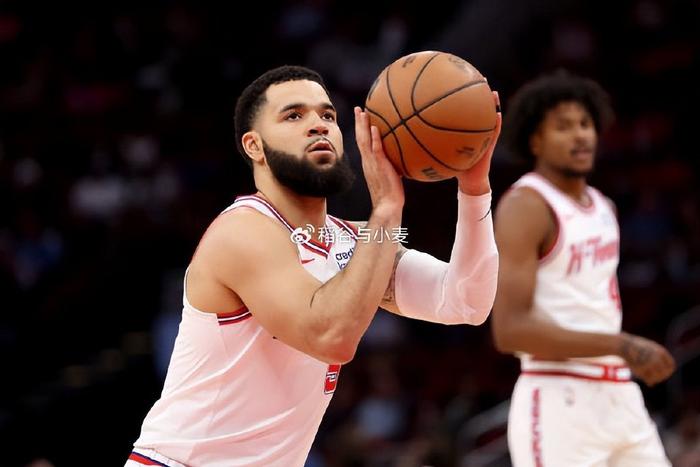 德信体育-火箭星控卫状态正佳,球队备战信心十足迎接新挑战