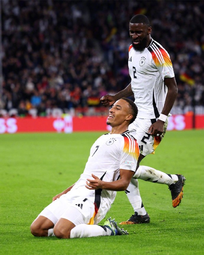 德信体育-荷兰国家队斩获三分,欧预赛势头迅猛