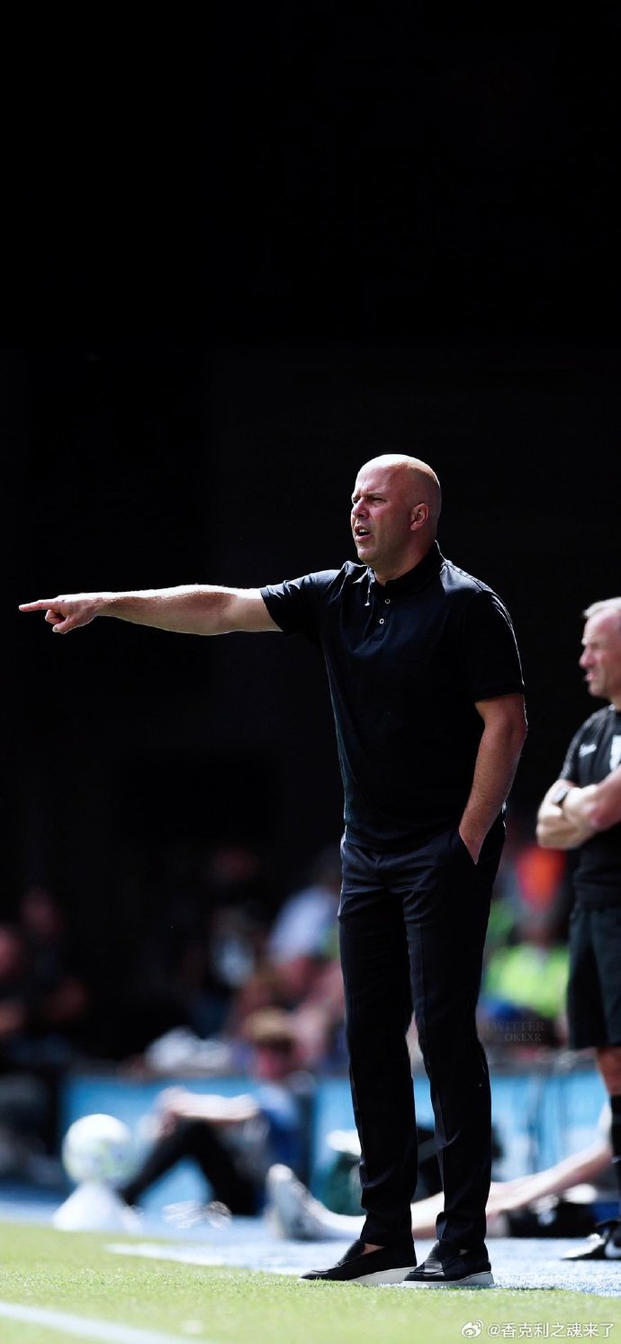 利物浦主教练调整成功,球队战术得当 利物浦主教练调整成功,球队战术得当