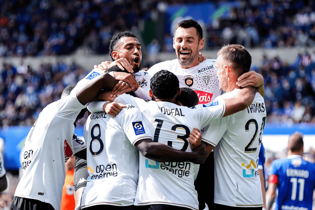 德信体育app下载-情绪调动得当,球员士气高昂轻松取胜