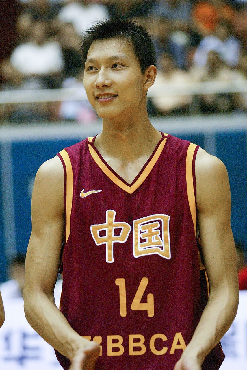 广东男篮进军总决赛,易建联称霸篮坛 广东男篮进军总决赛,易建联称霸篮坛