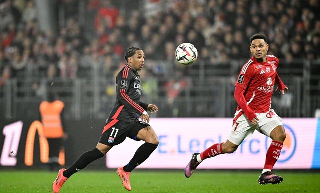 南特队在法国联赛中表现抢眼 南特队在法国联赛中表现抢眼