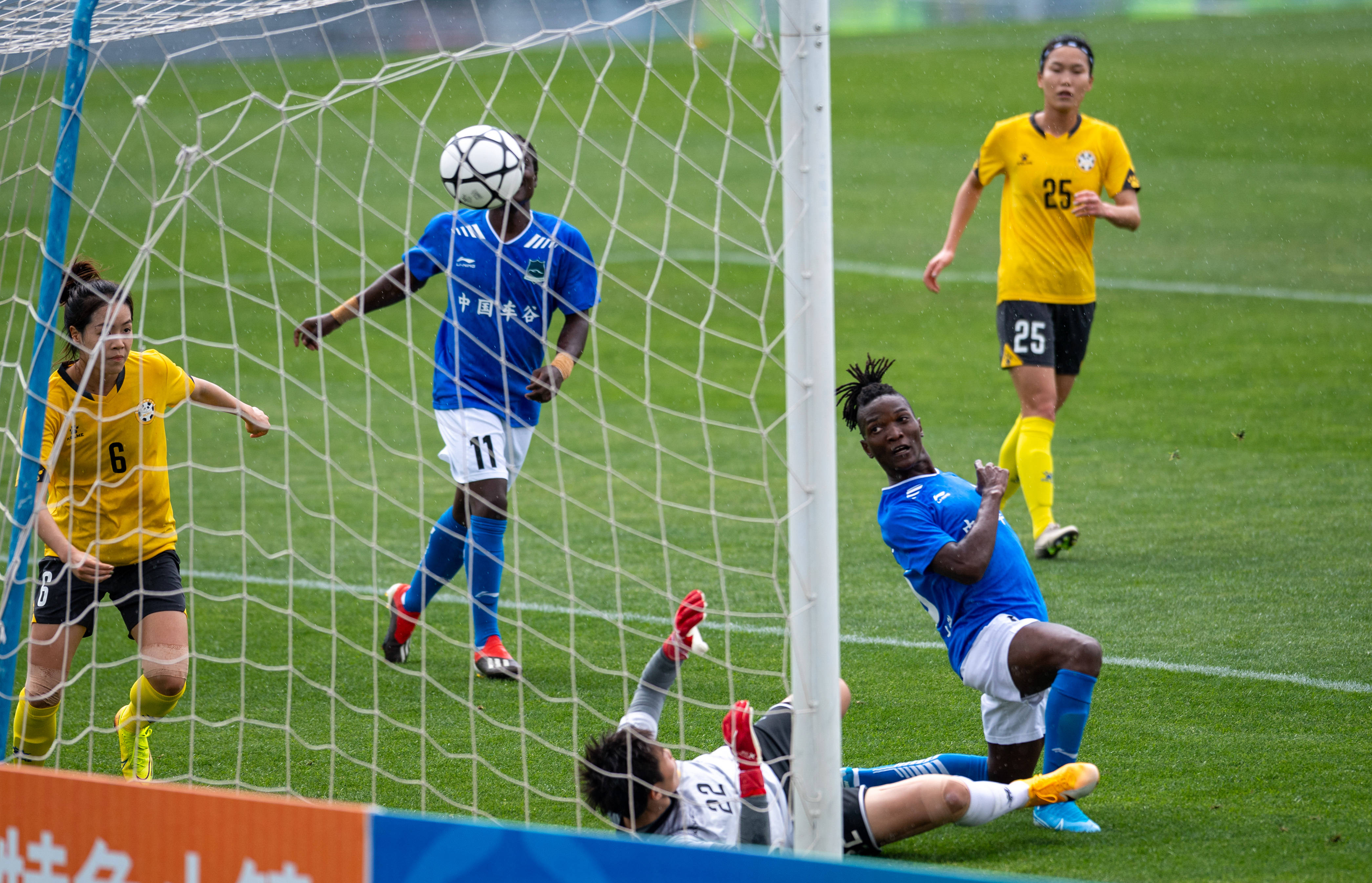 法国女足联赛决赛,夺冠球队浮出水面 法国女足联赛决赛,夺冠球队浮出水面