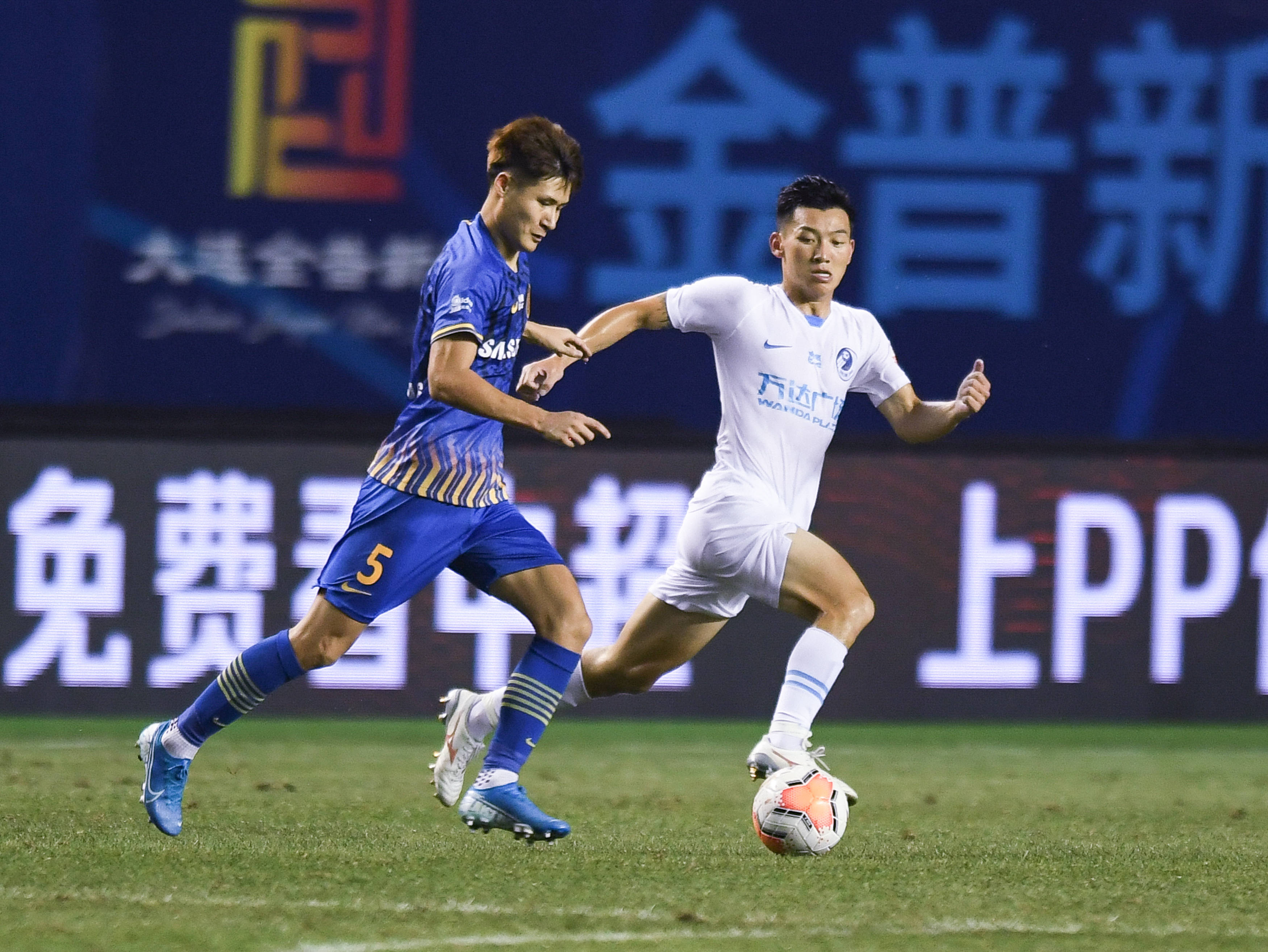 江苏苏宁vs绿城,实力对决赛场看点十足 江苏苏宁vs绿城,实力对决赛场看点十足