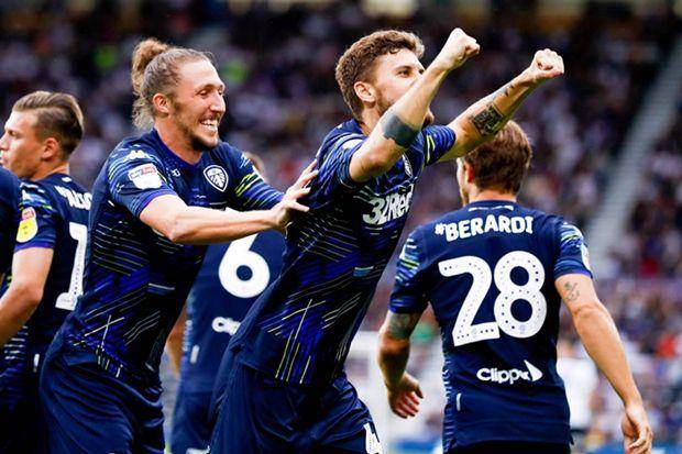 德信官网下载-利兹联对阵比利亚雷亚尔,两队实力如何?