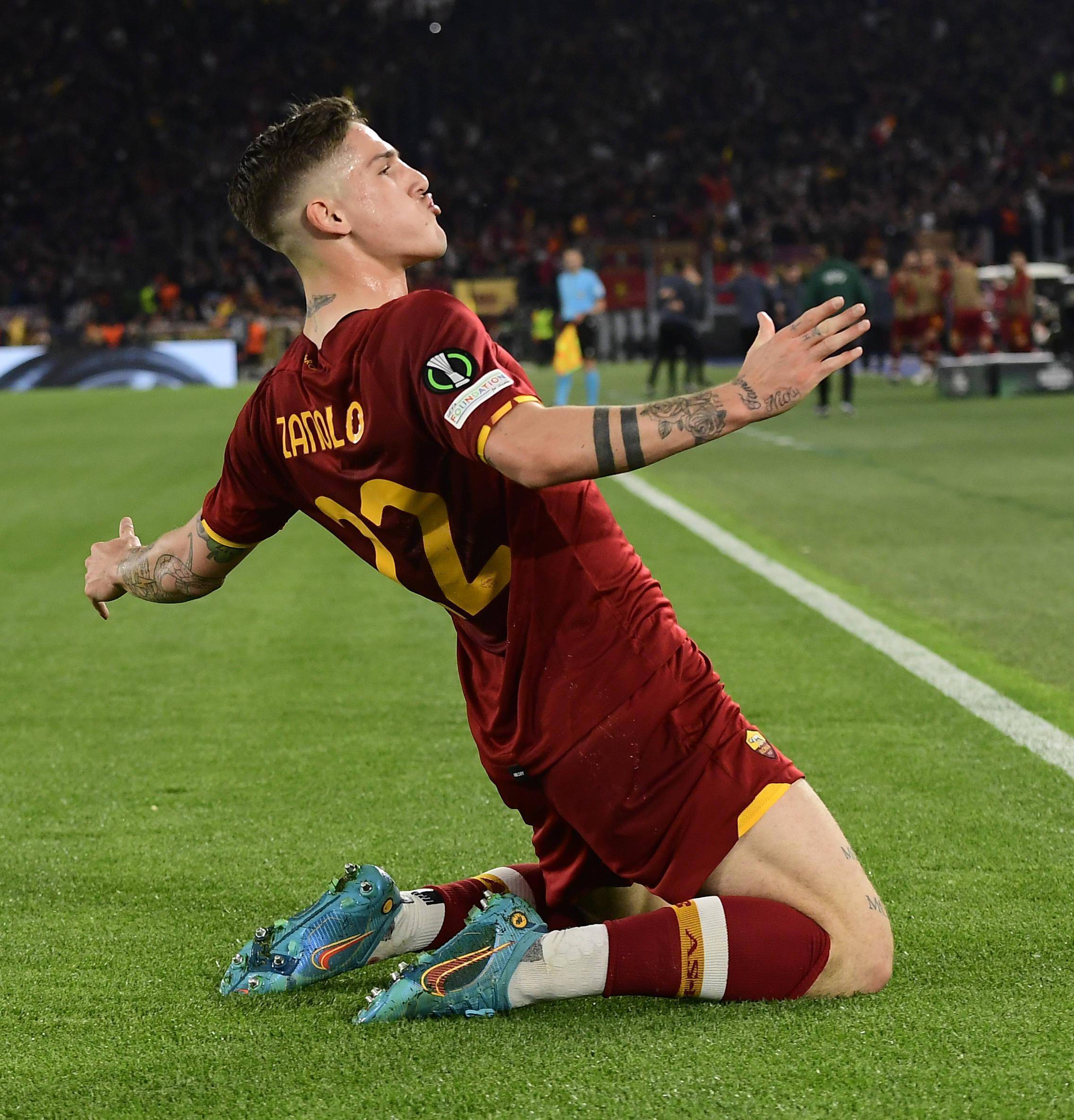 德信体育app下载-罗马客场大胜,晋级前景一片光明