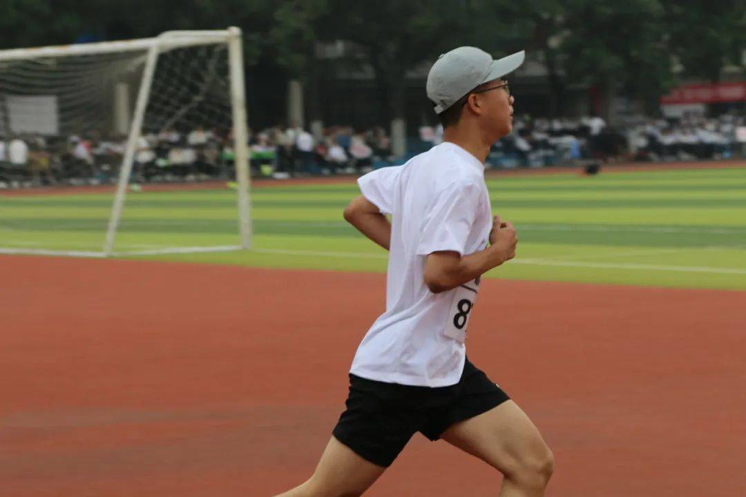 视线所至,全是奋进的运动精神 视线所至,全是奋进的运动精神