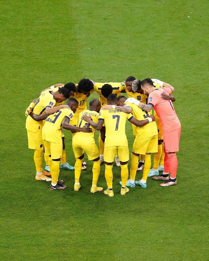 德信体育-足球热门赛事开启,世界球迷热情追捧