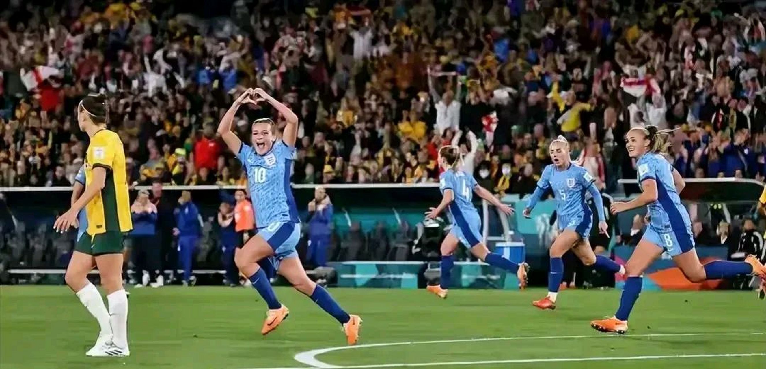 德信app-英格兰女足队员勇夺胜利,赢得晋级资格