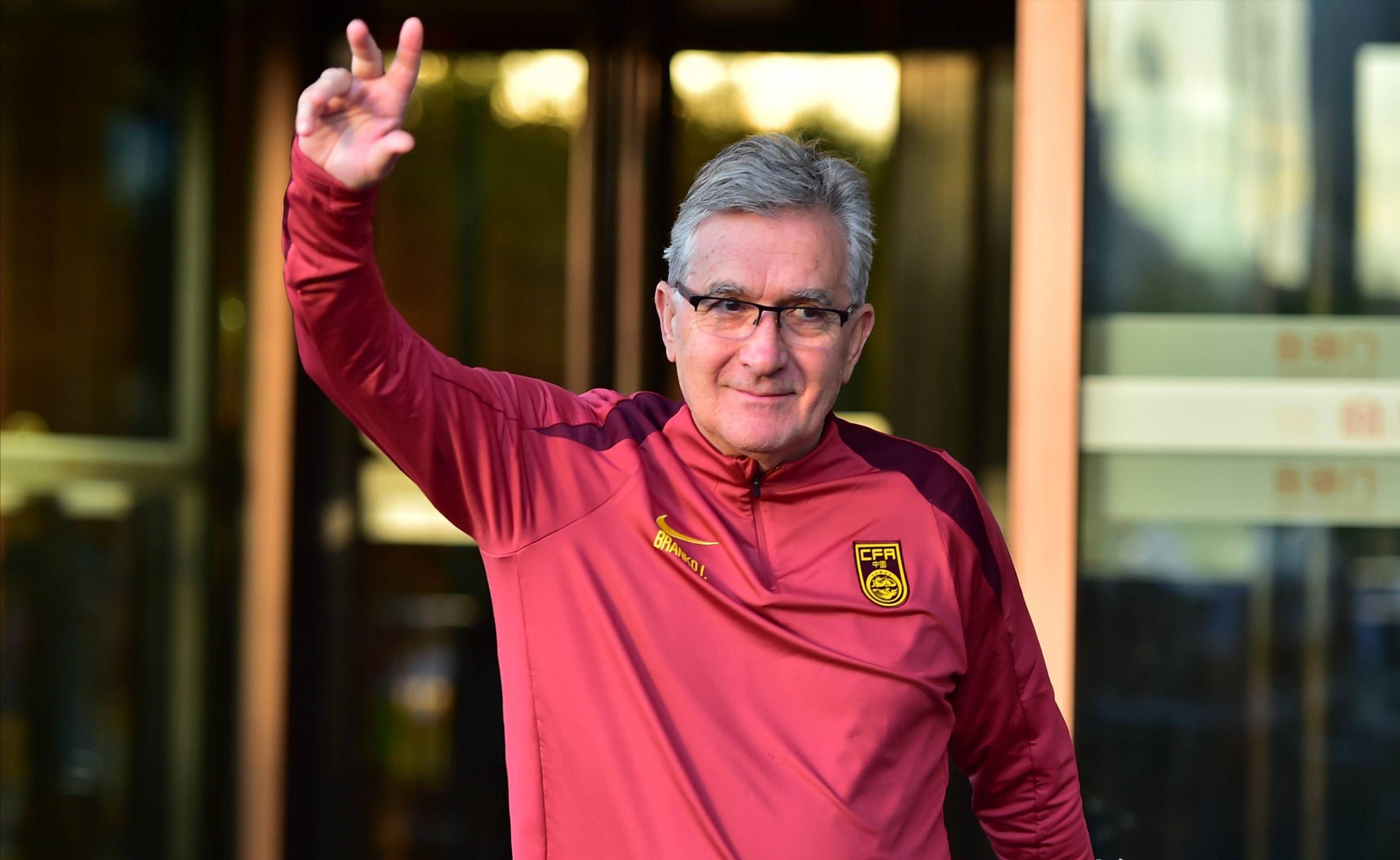 传闻球队新战术备战,备受球迷期待 传闻球队新战术备战,备受球迷期待