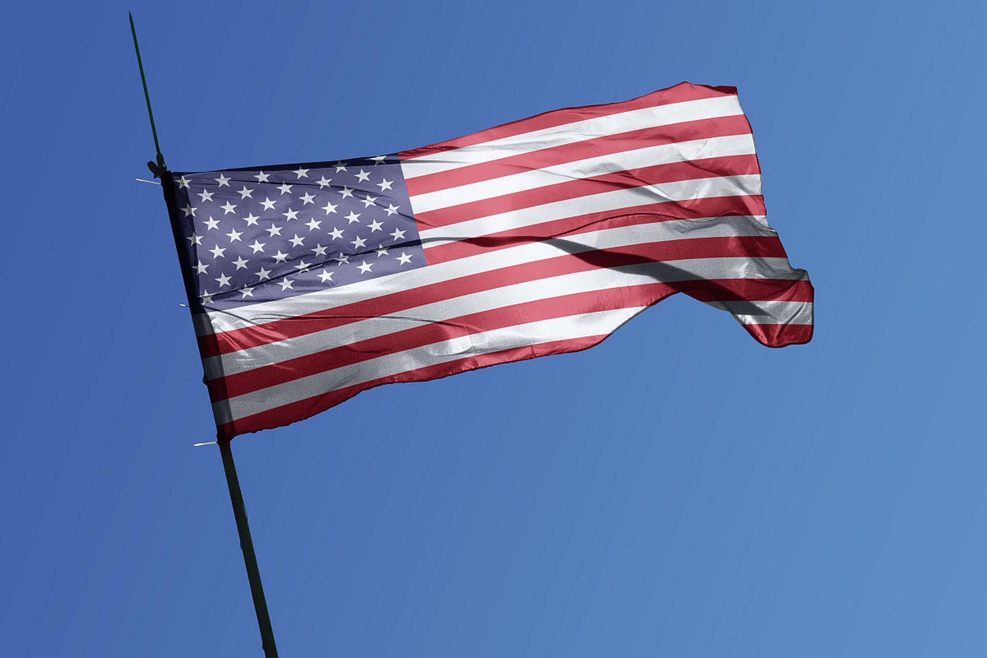 赛季中突如其来的大新闻,球坛一时轰动 赛季中突如其来的大新闻,球坛一时轰动