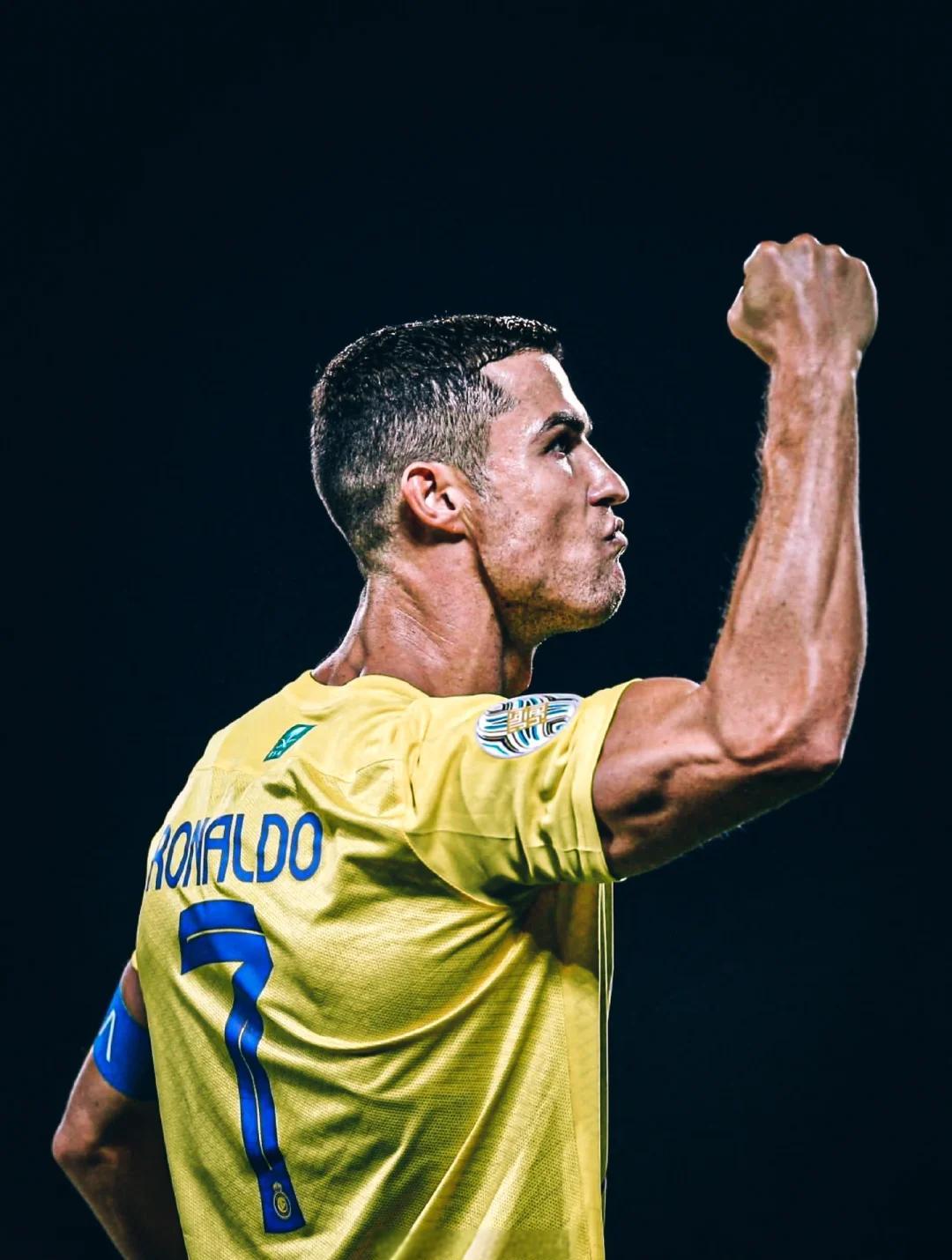 德信体育-手握胜利!运动员成功晋级决赛