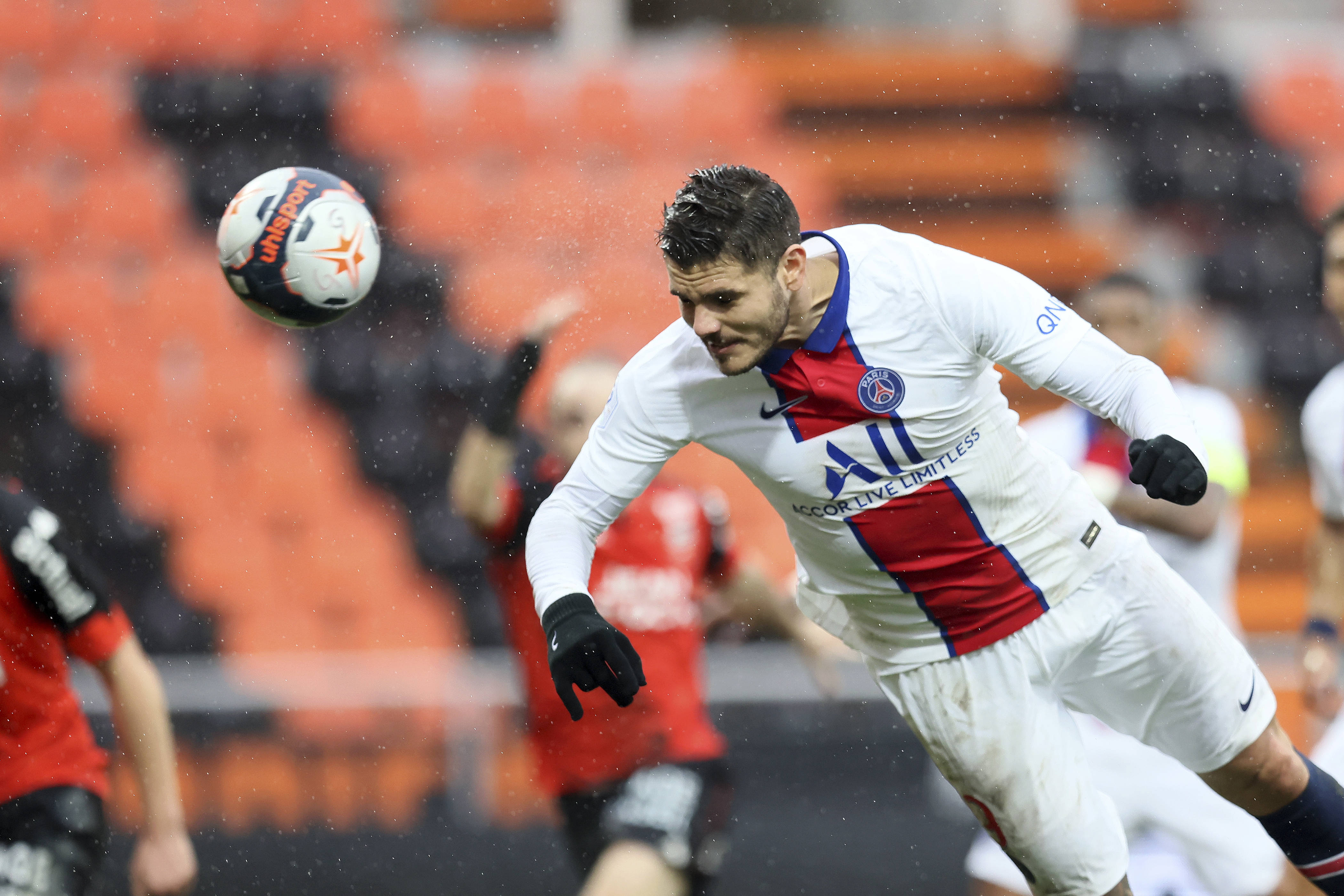 法甲冠军之争，里昂巴黎谁能称王