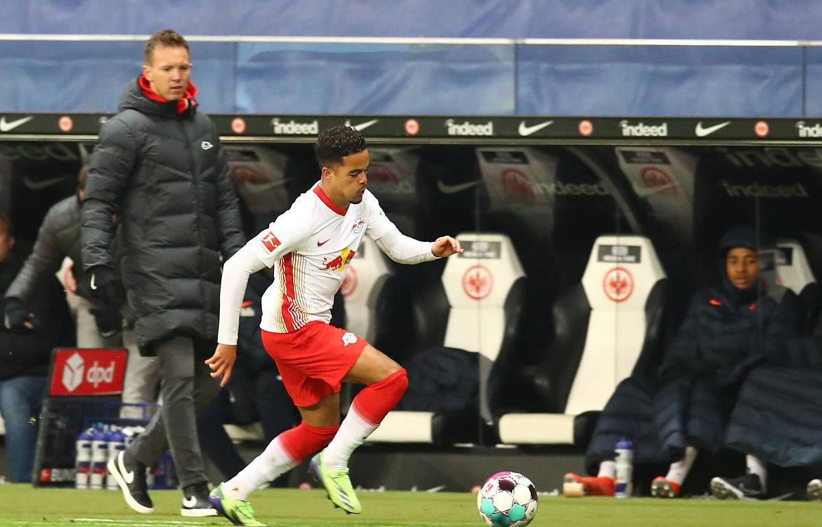 斯图加特近期状态一般,主教练寻求调整 斯图加特近期状态一般,主教练寻求调整